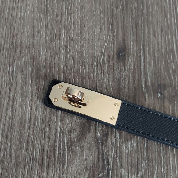 Black Skinny Adjustabla Waist Lock Belt 43" Long - Picture 3 of 5